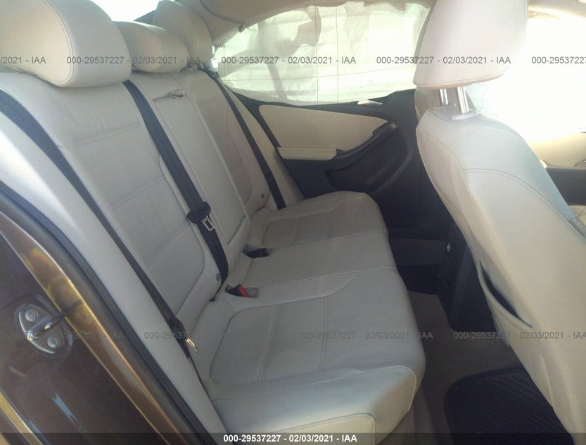 3VWDX7AJ9BM350902
