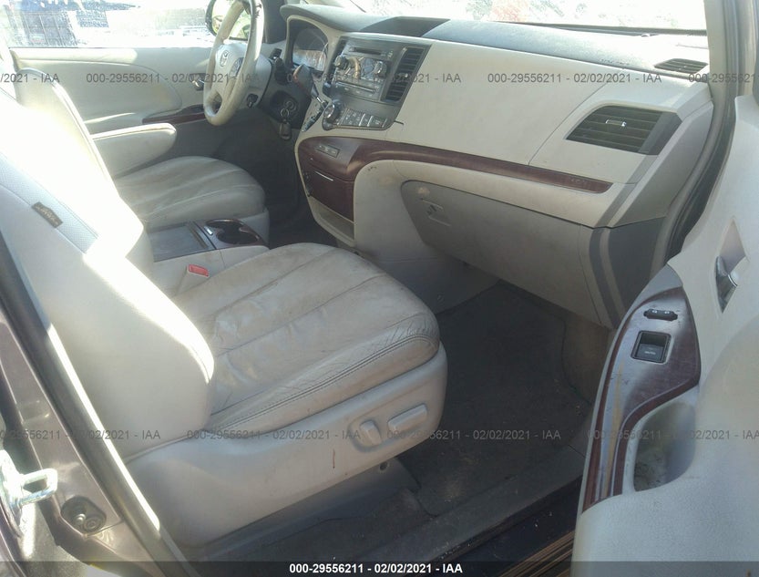 5TDYK3DC8DS298447
