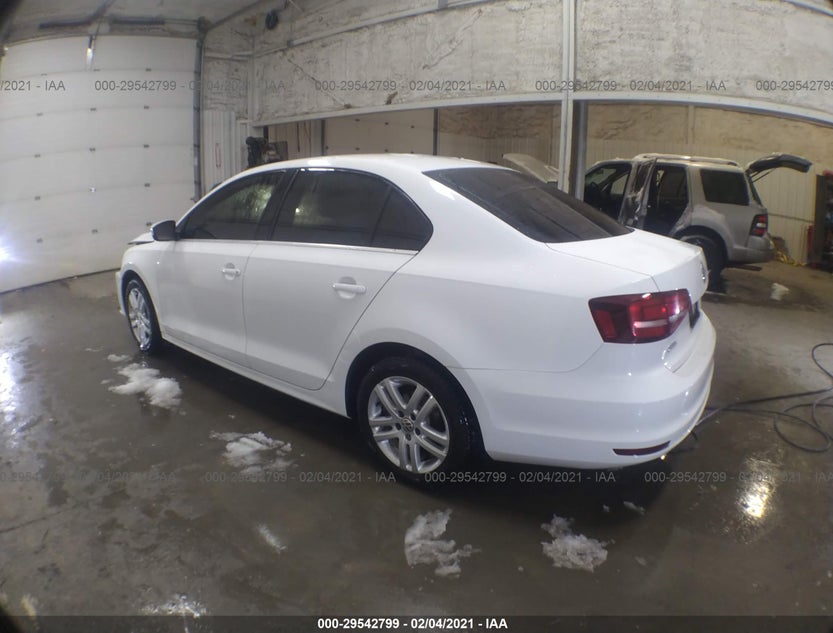 3VW2B7AJ2HM306142