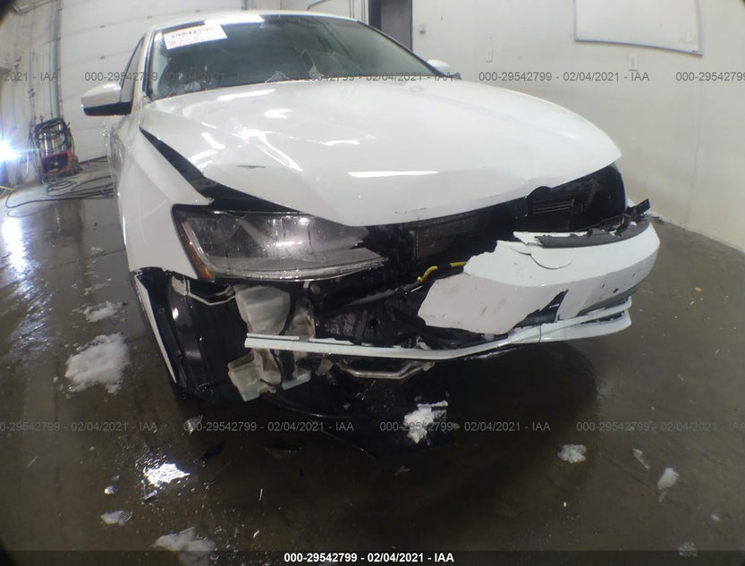 3VW2B7AJ2HM306142
