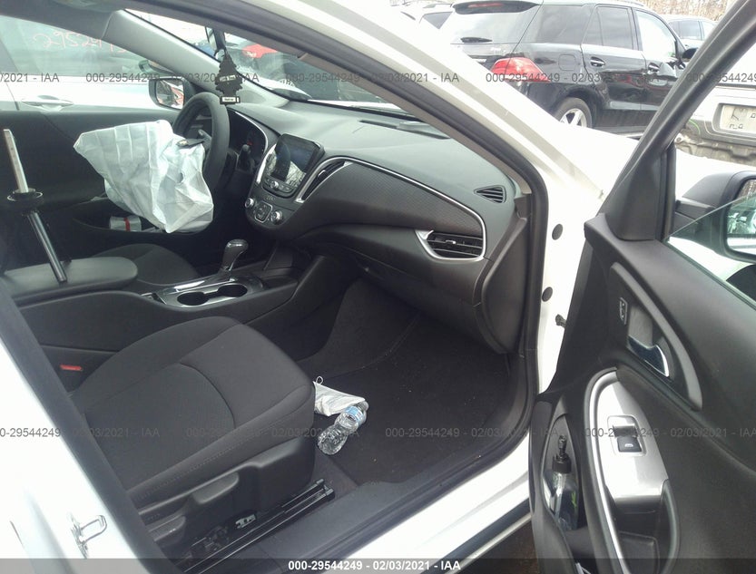 1G1ZB5ST7LF120197