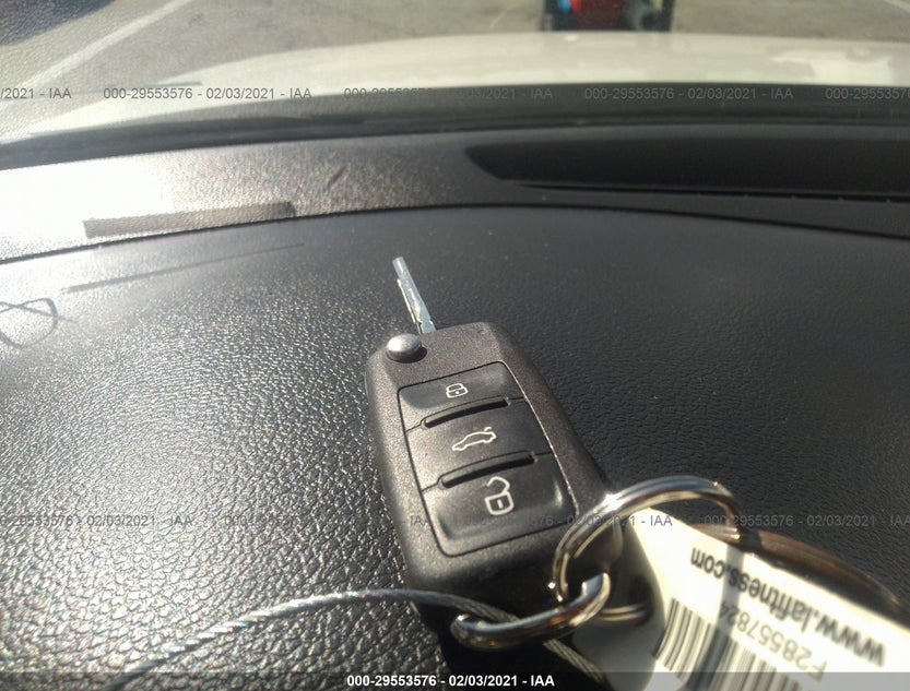 3VWDX7AJ2BM306112