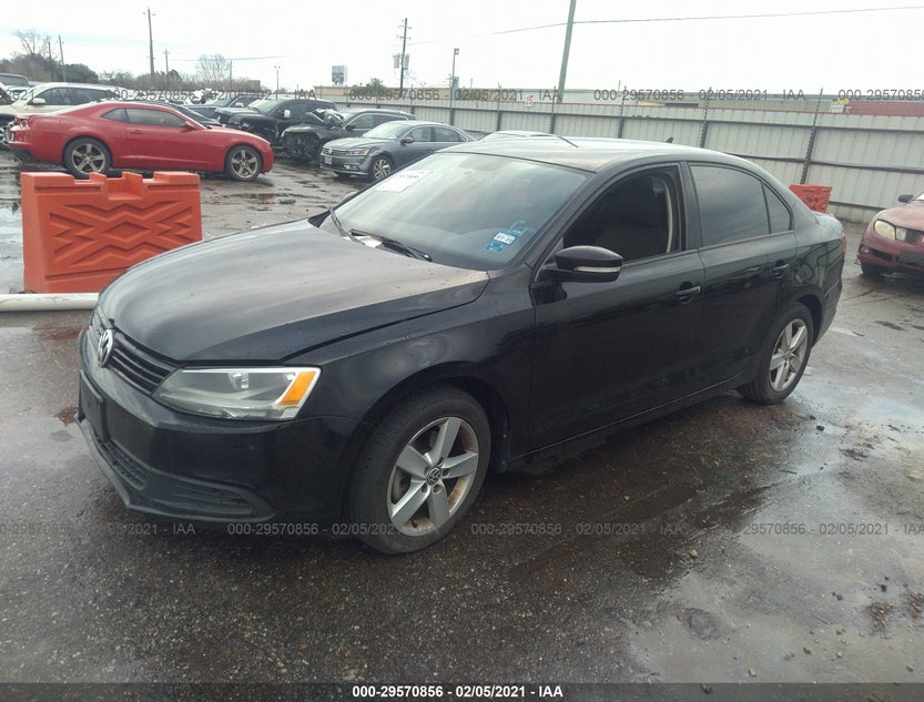 3VW3L7AJ6CM471136