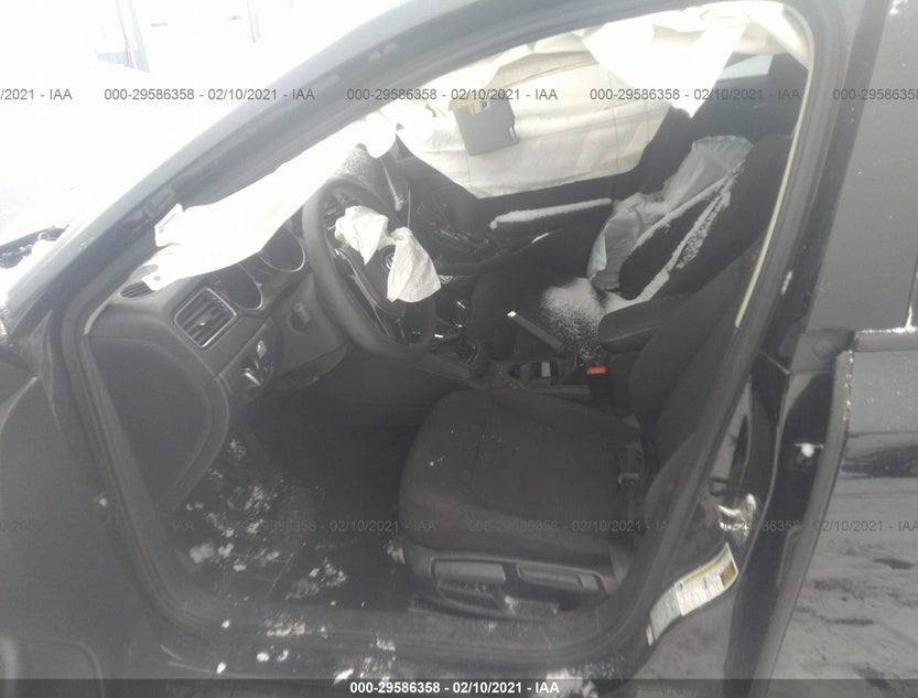 3VW3A7AJ6FM341044