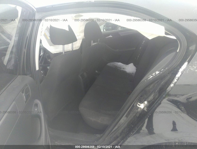 3VW3A7AJ6FM341044