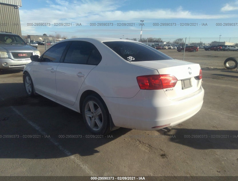 3VW2K7AJ7DM398245
