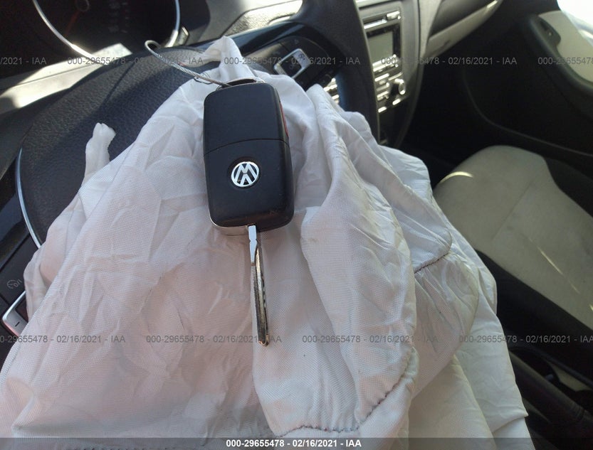 3VW2K7AJ8FM422569