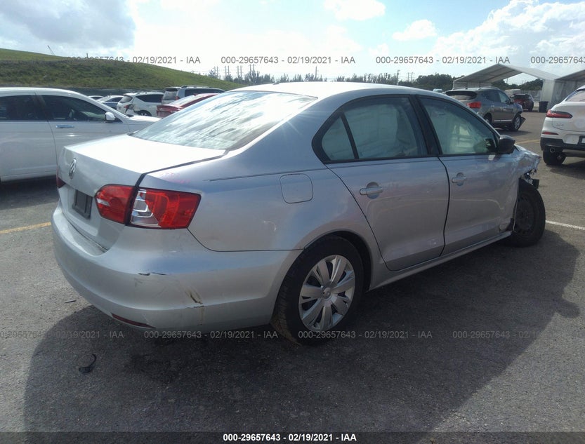 3VW2K7AJ7CM335001