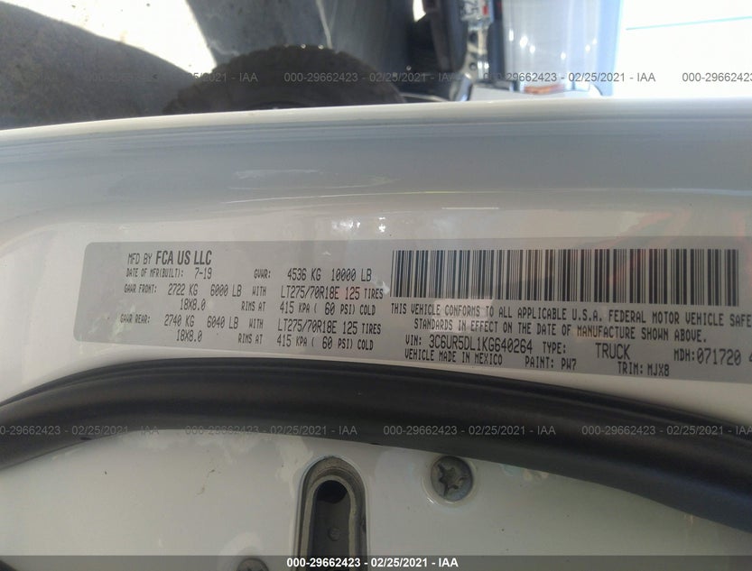 3C6UR5DL1KG640264