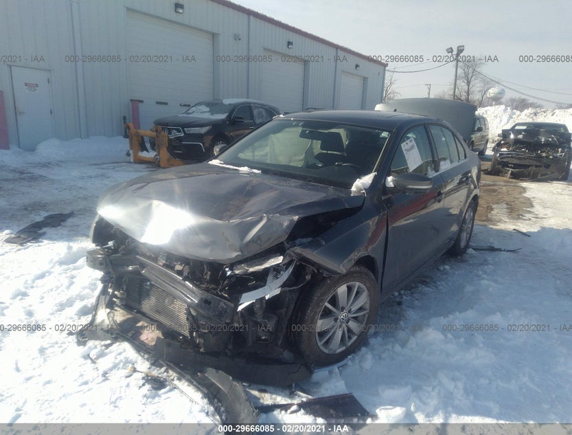 3VWLA7AJ2FM422493