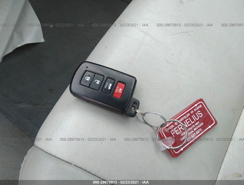 4T4BF1FK2CR204870