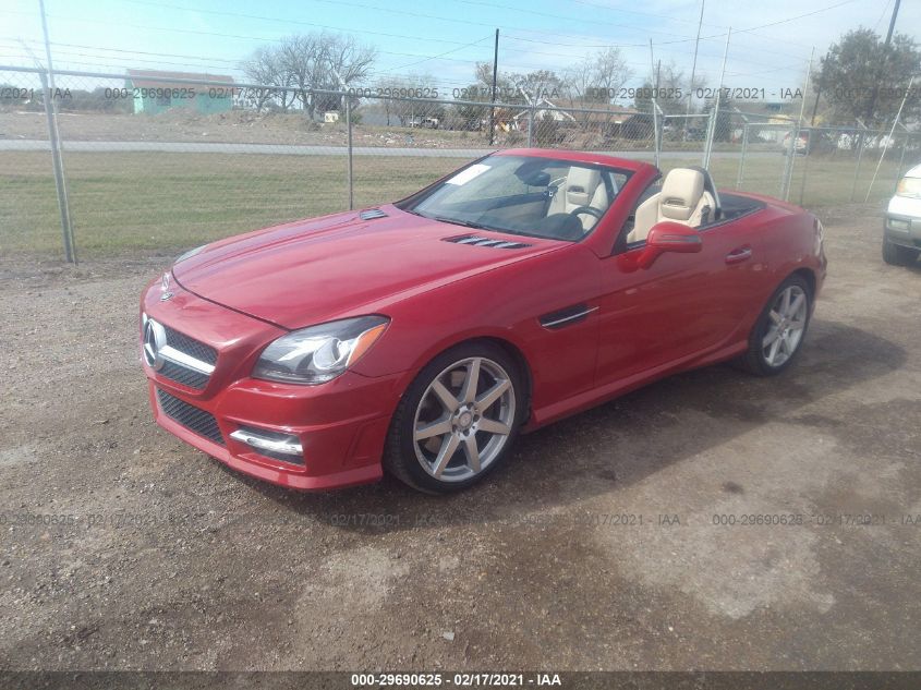 VIN WDDPK4HA1DF056003 2013 Mercedes-Benz SLK-Class,... no.2