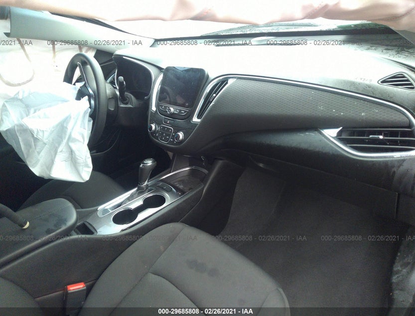 1G1ZD5ST8KF143402