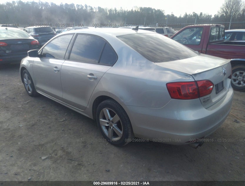 3VWLL7AJ3BM095980
