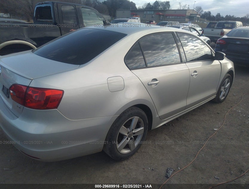 3VWLL7AJ3BM095980