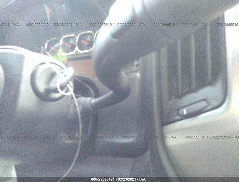 1GTV2MEC2JZ183232