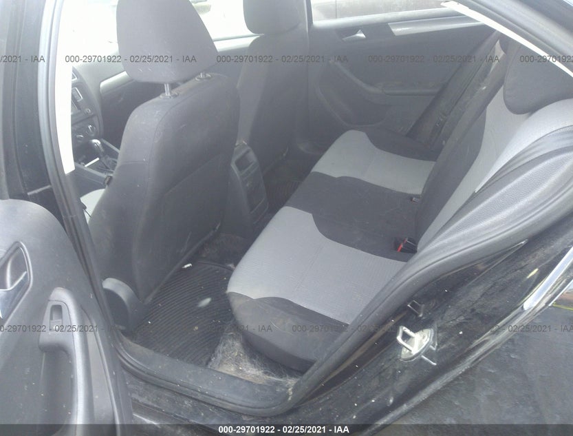 3VW2B7AJ0HM213264