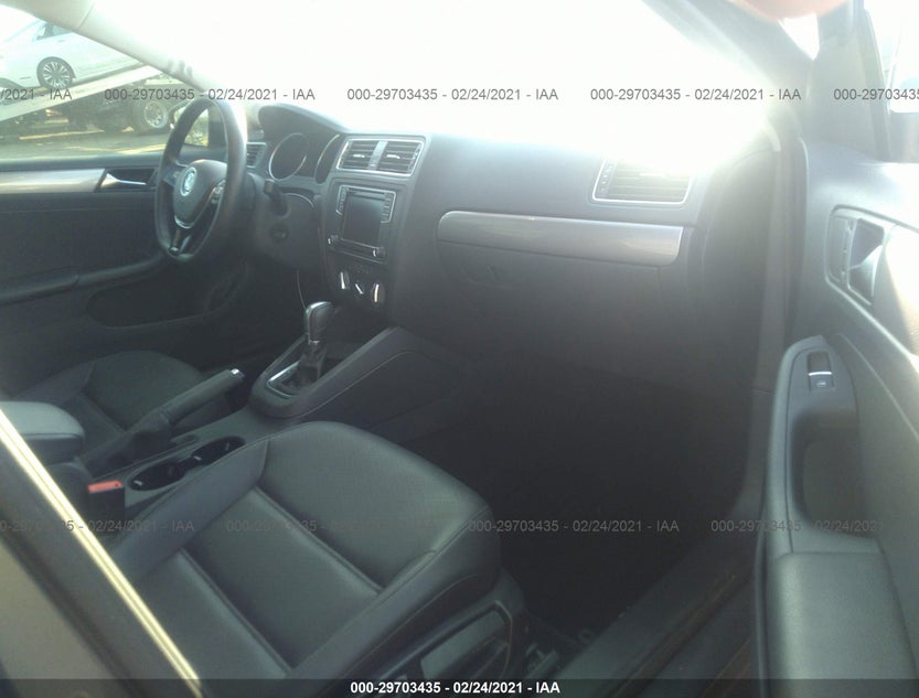 3VWD67AJ7GM379843