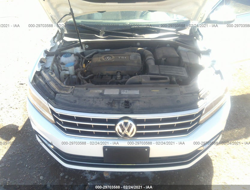 1VWGT7A38HC025582