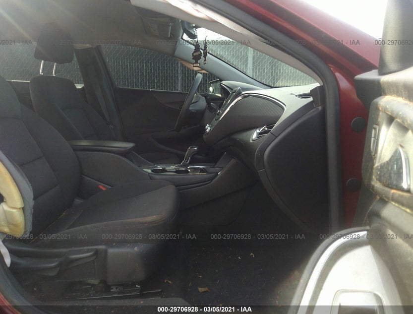 1G1ZD5ST8JF180187