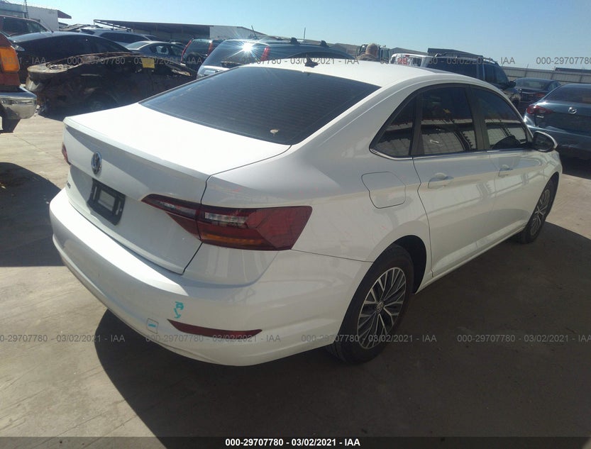3VWCB7BU9KM213249