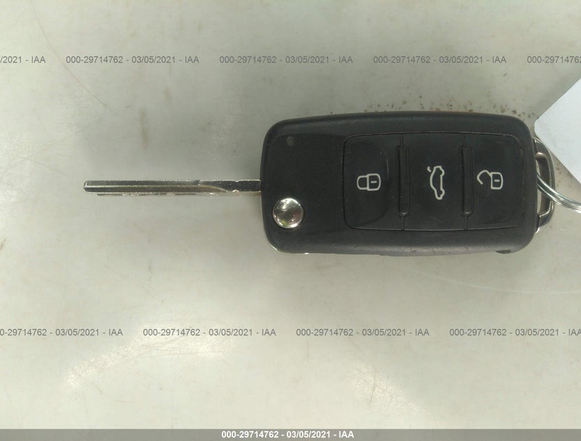 3VW2B7AJ2HM267911