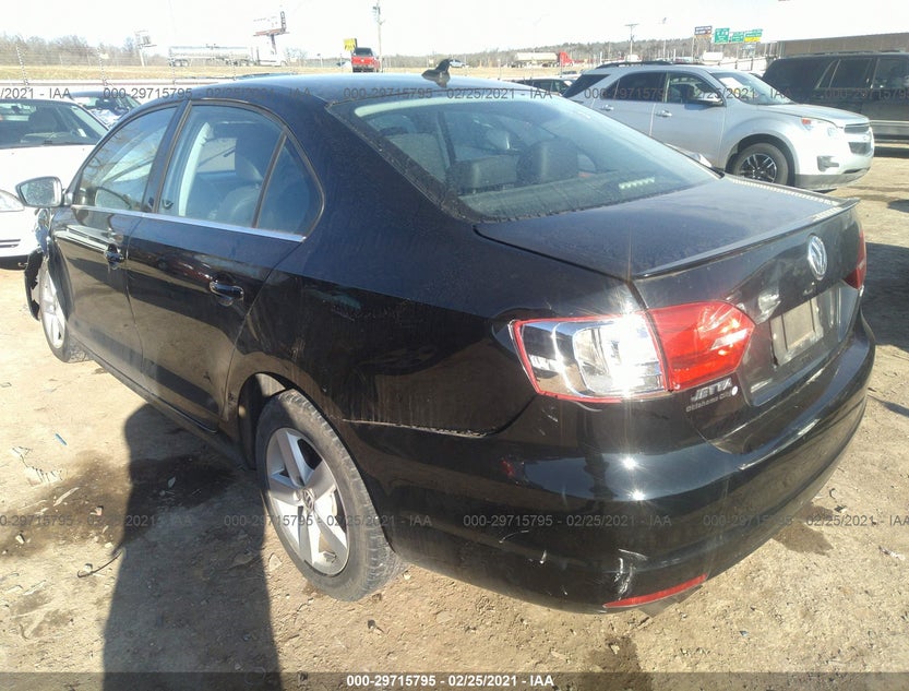 3VWLL7AJ1BM117653