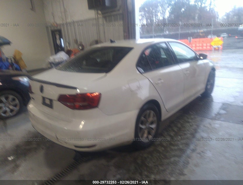 3VW2K7AJ4FM324218