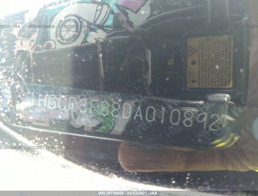 1HGCR3F88DA010892