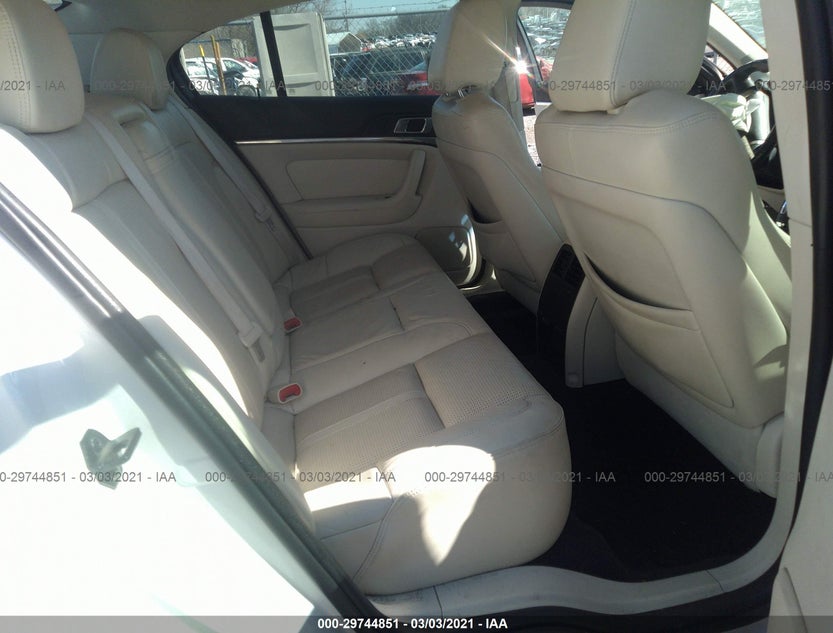 1LNHL9FT8AG600527
