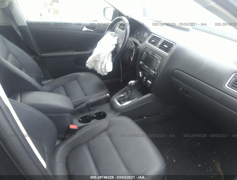 3VWDX7AJ3CM067817