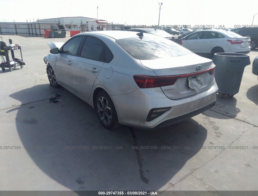 3KPF24AD4LE228611