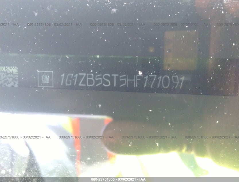 1G1ZB5ST5HF171091