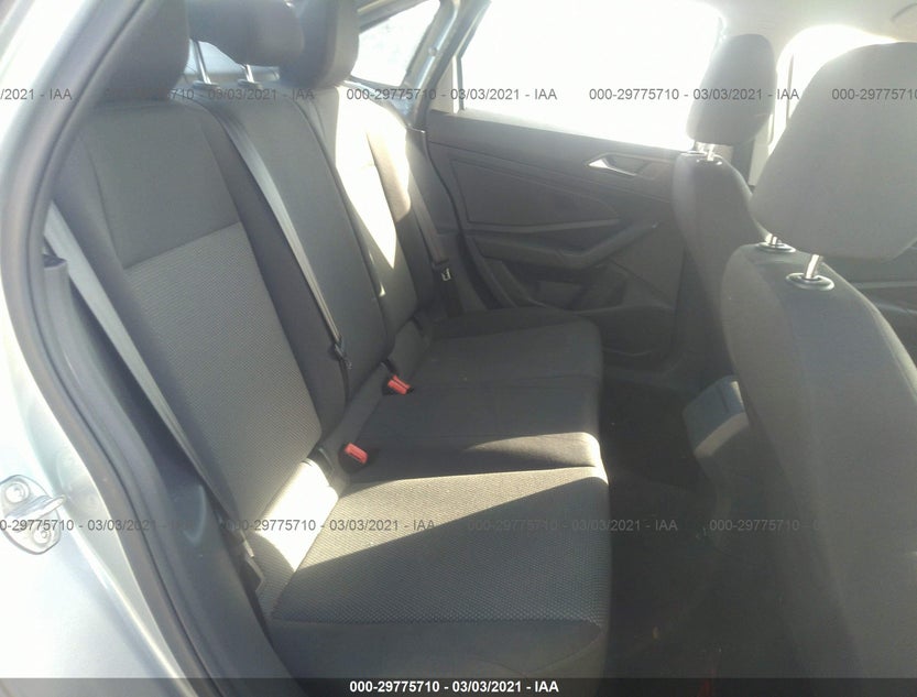 3VWCB7BU3KM216132
