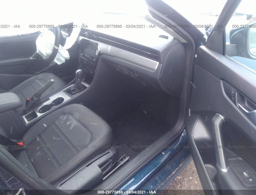 1VWSA7A38MC000580
