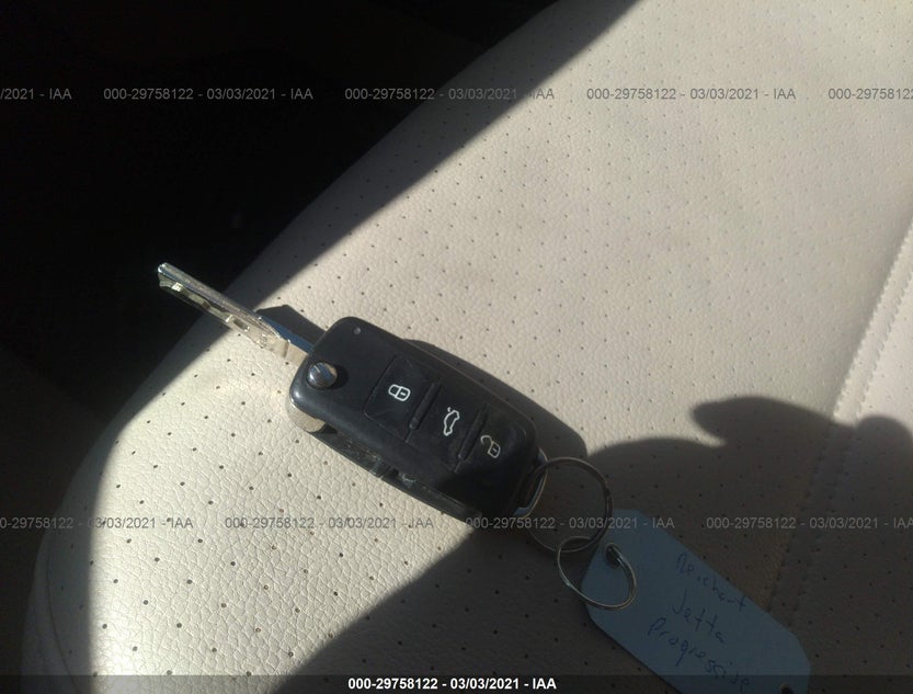 3VW3L7AJ0EM425501