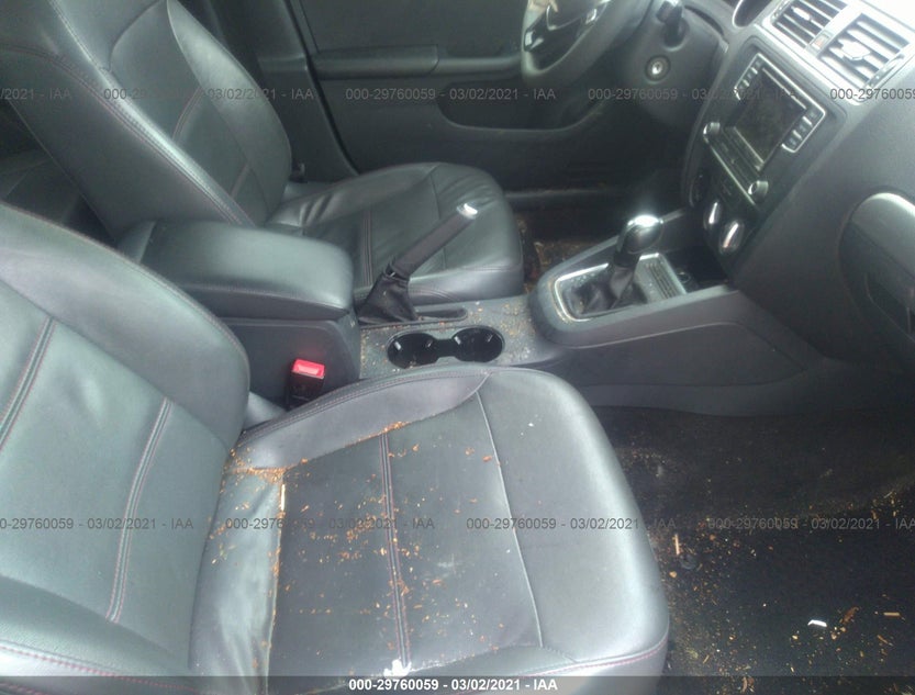 3VW2B7AJ1HM211412