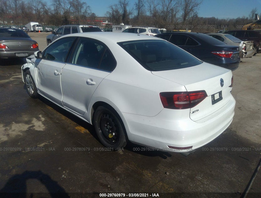 3VW2B7AJXHM286495