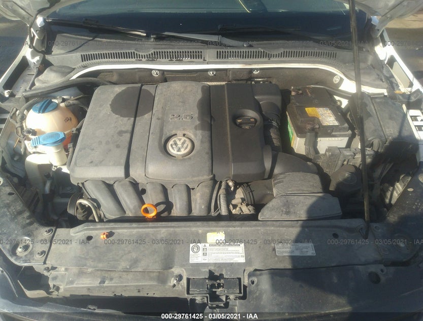 3VWDP7AJ9CM381715