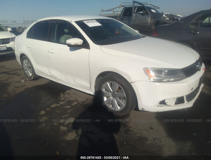 3VWDP7AJ9CM381715