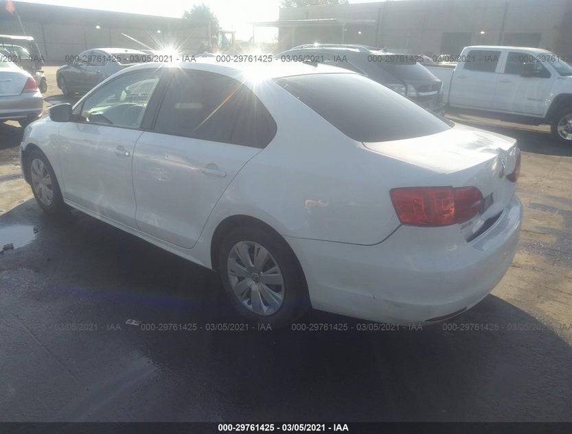3VWDP7AJ9CM381715
