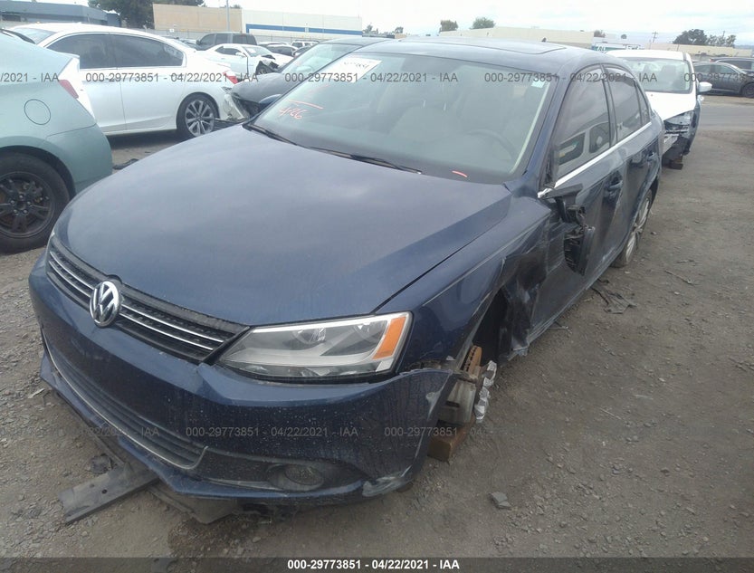 3VWLL7AJ8EM392179