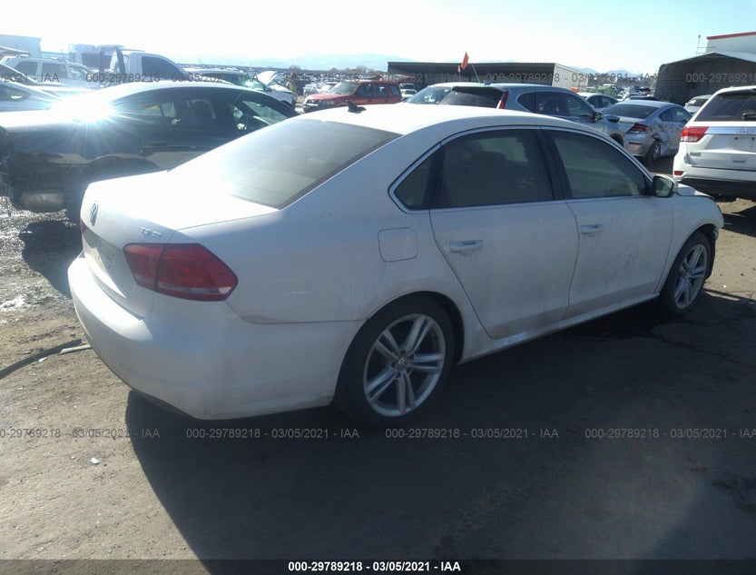 1VWBS7A33EC117644