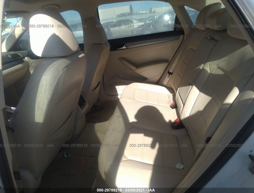 1VWBS7A33EC117644