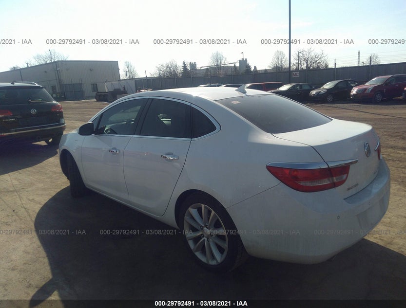 1G4PS5SKXE4157115