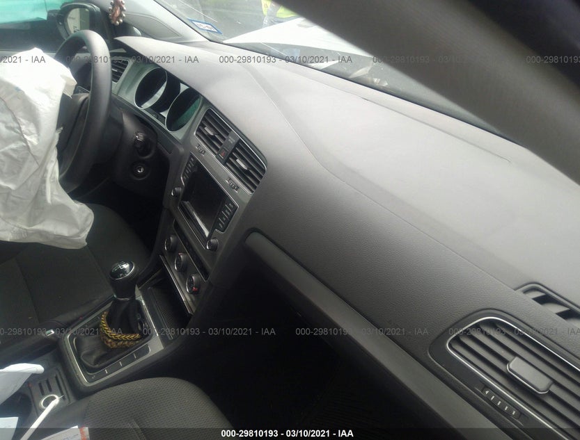 3VW817AU9FM024715