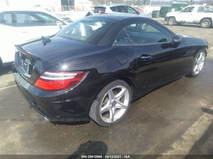 VIN WDDPK5HA6DF067732 2013 Mercedes-Benz SLK-Class,... no.4