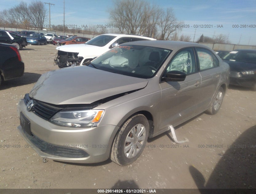 3VW2K7AJ8EM327492