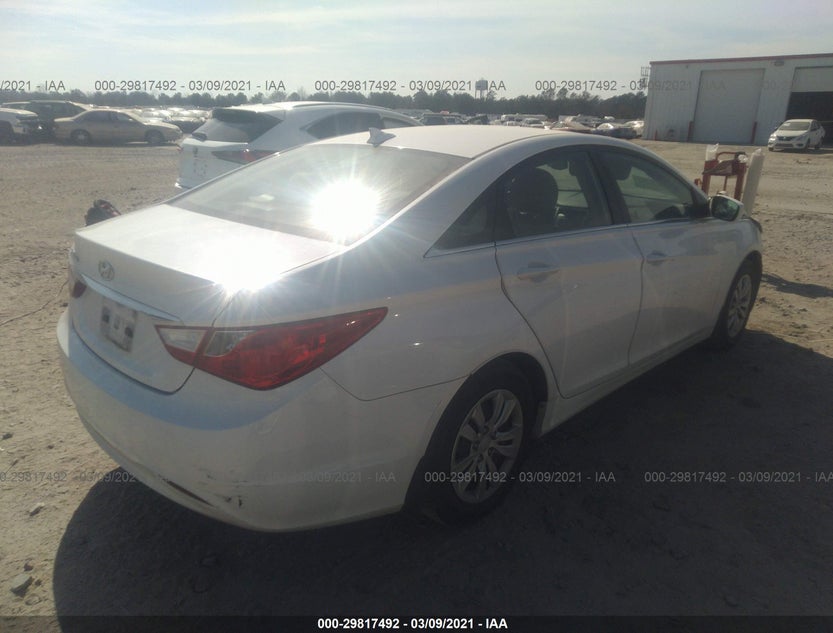 5NPEB4AC4DH526852