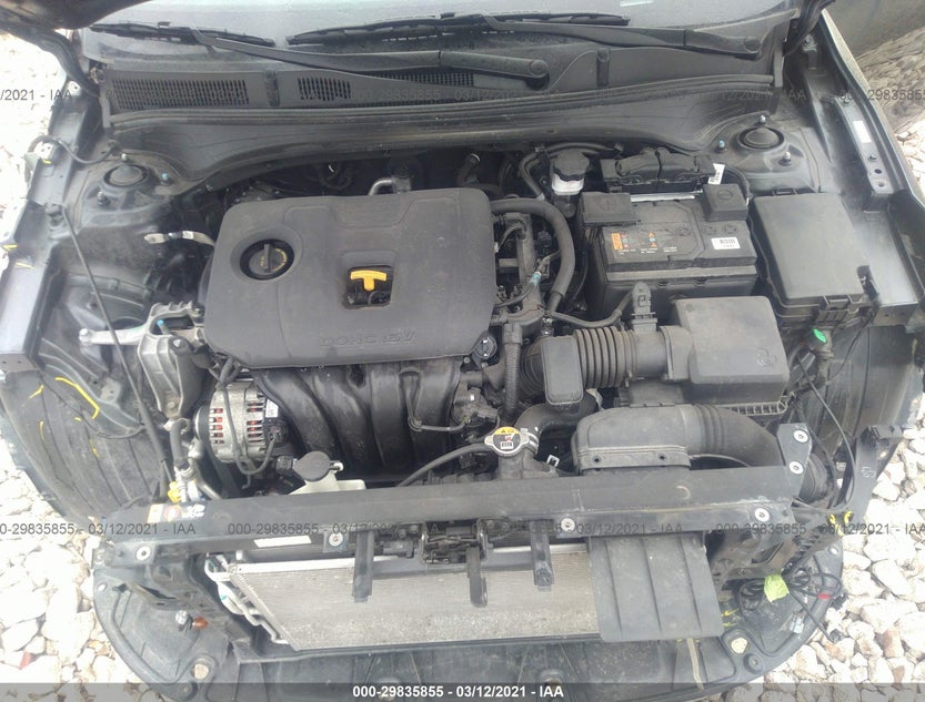 3KPF24AD1KE132627